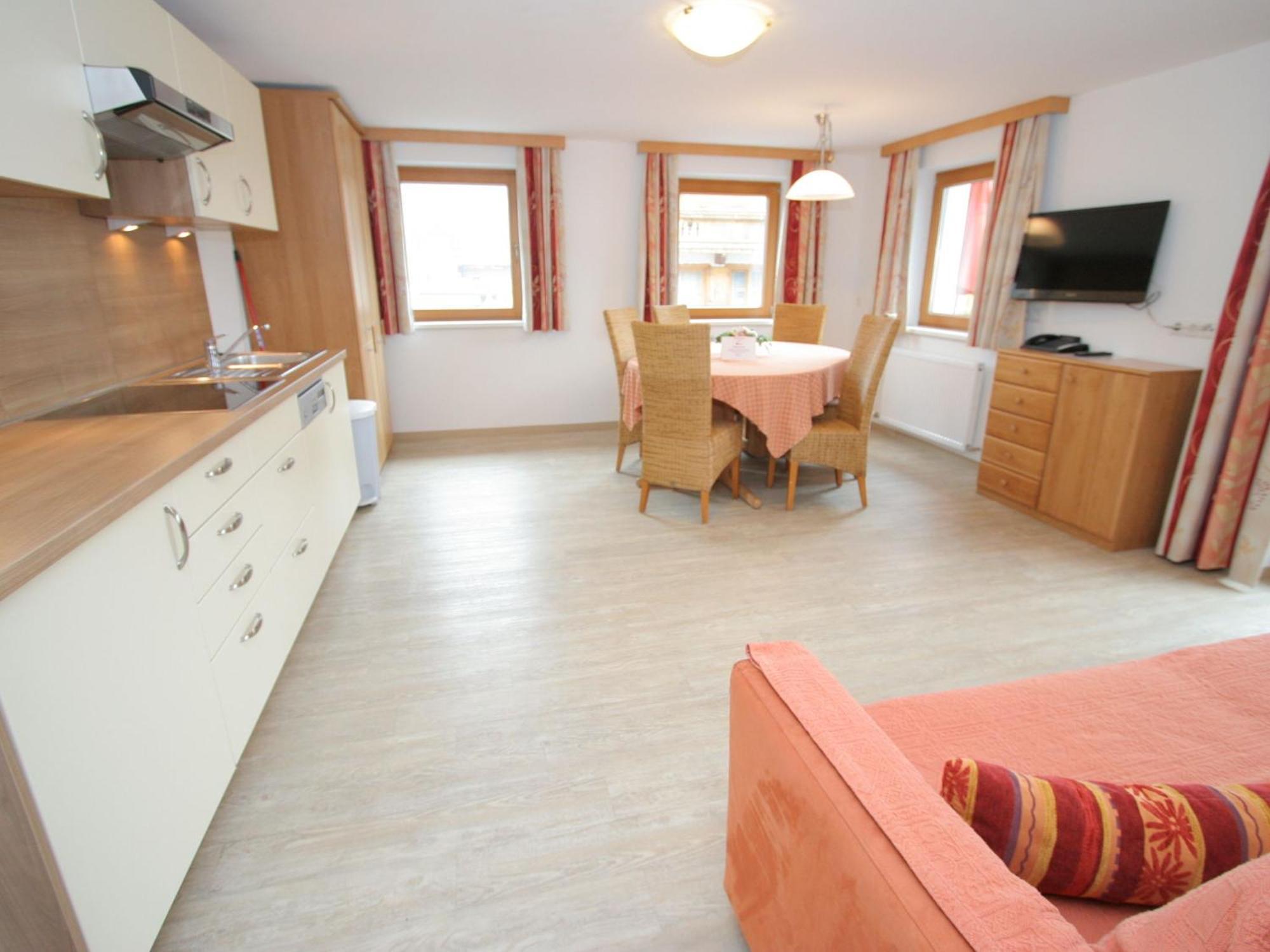 Holiday Flat In Uderns Near The Ski Area Exterior photo