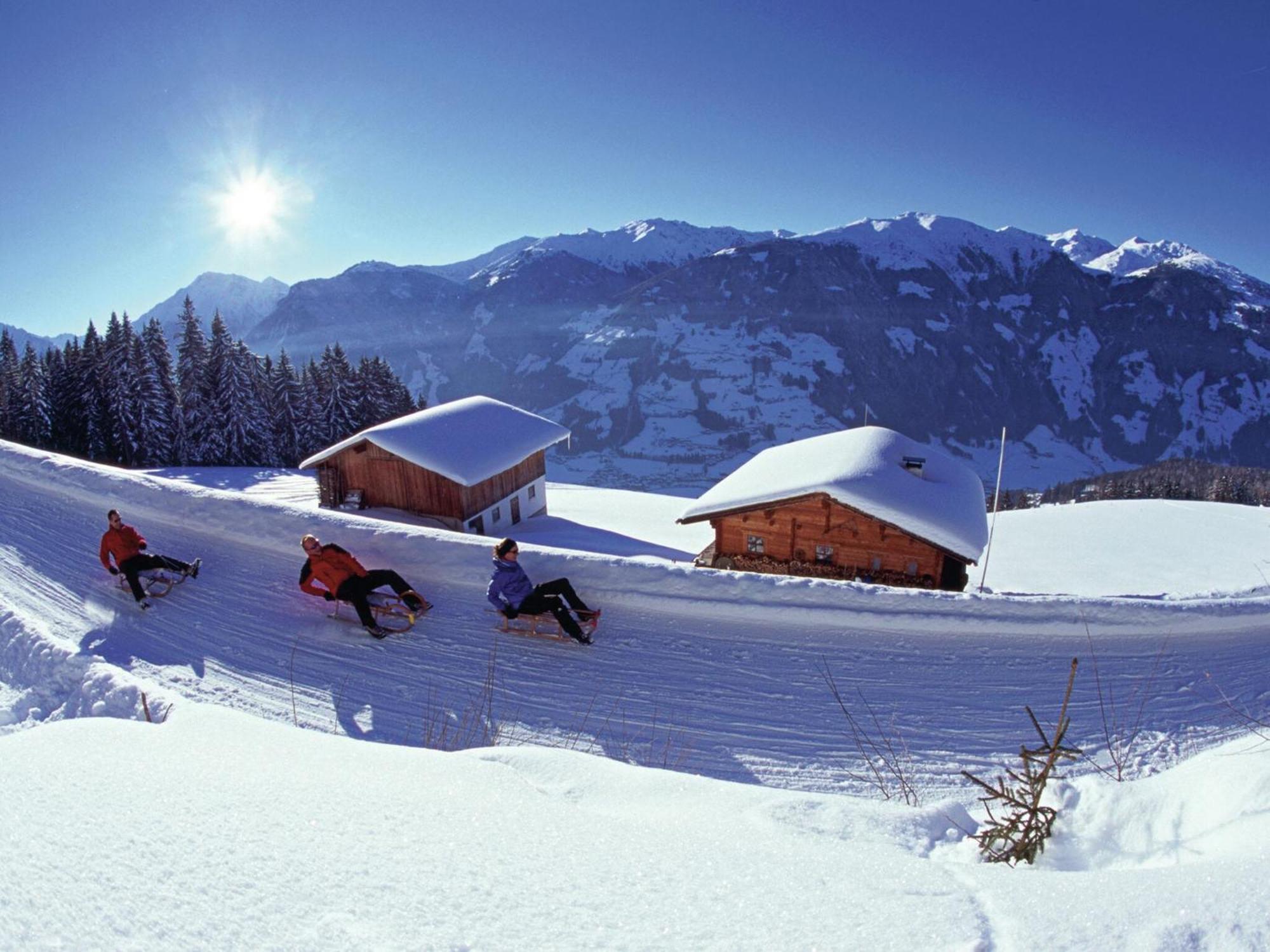 Holiday Flat In Uderns Near The Ski Area Exterior photo